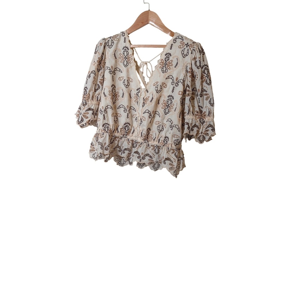 Anthropologie Embroidered Peplum Top Cream Floral Eyelet Scalloped Hem Large